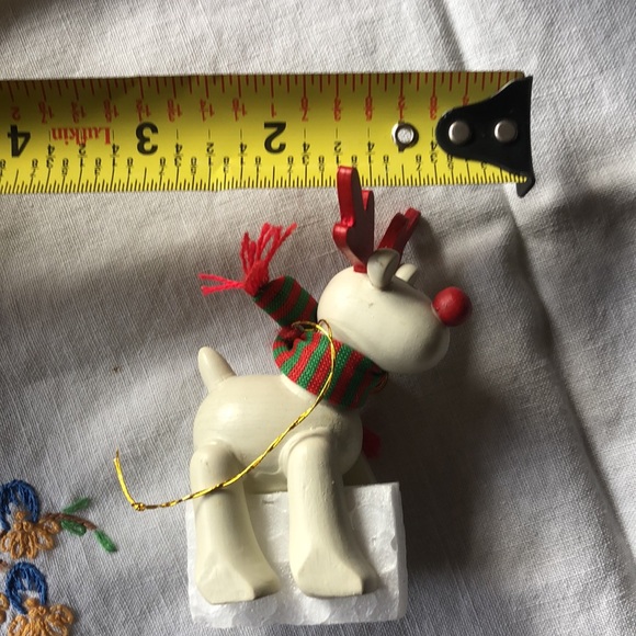 Avon Belvedeer The Christmas Reindeer Ornament - Picture 10 of 10